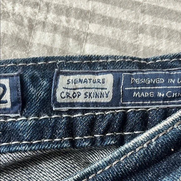 Women's Miss Me Blue Jeans - Picture 4 of 11